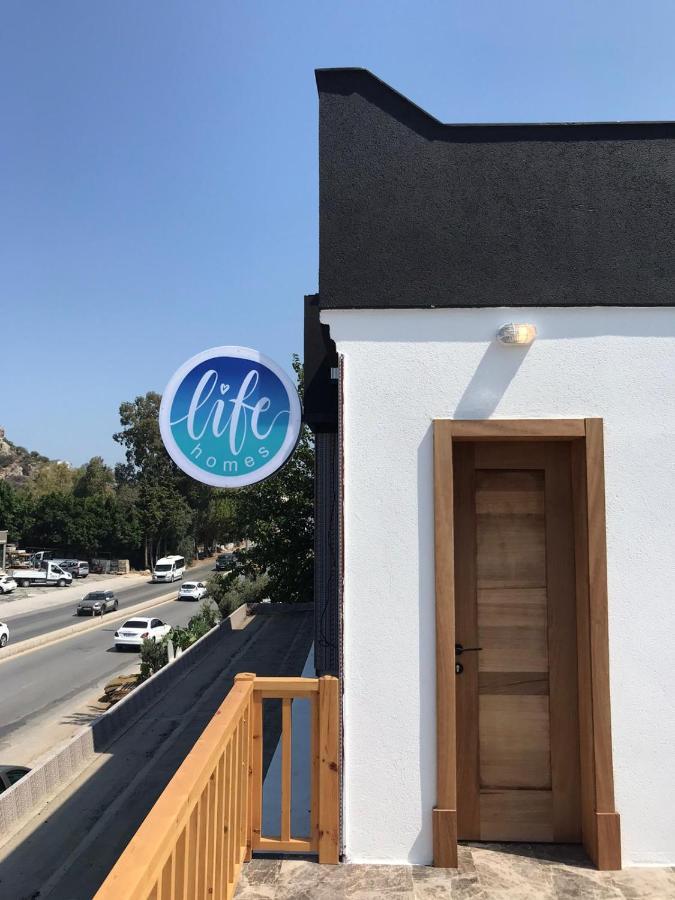 Life Homes *